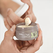 https://cosbel.es/wp-content/uploads/2023/11/img-03-5-wella.jpg